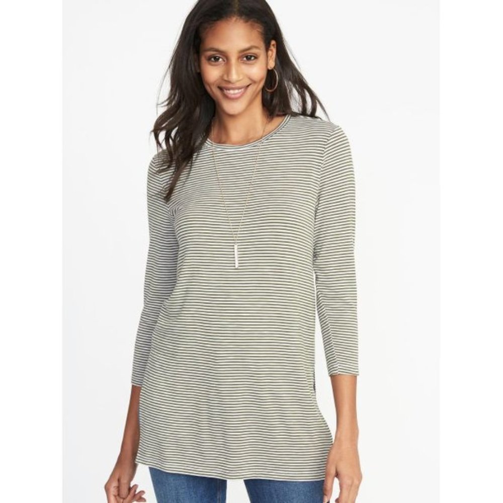 3/$35 // Striped 3/4 Sleeve Tunic Top